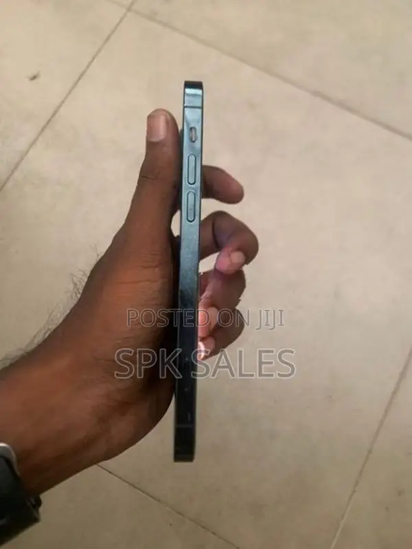 Apple iPhone 12 Pro (Used)