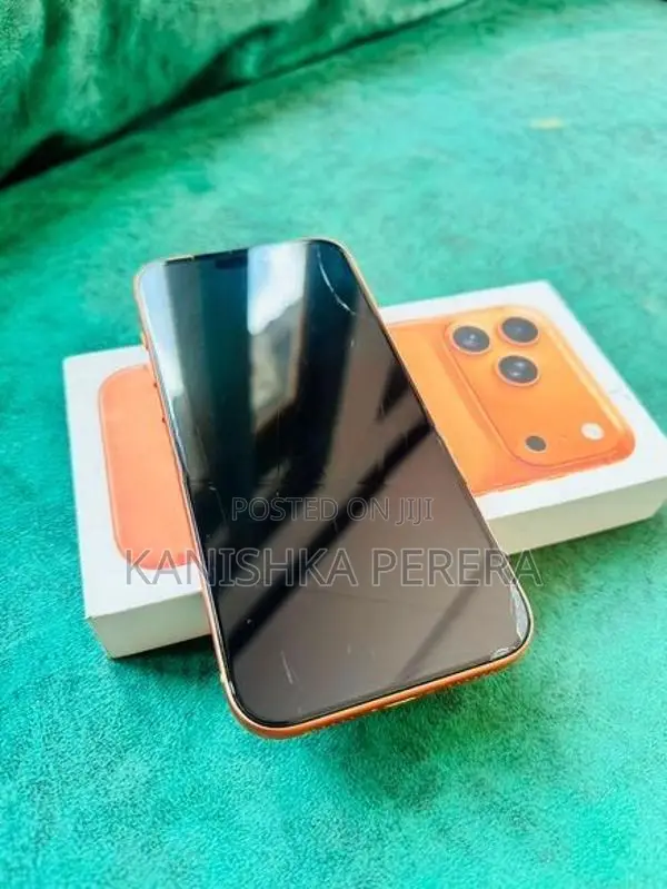 Apple iPhone 17 Pro Max (Used)