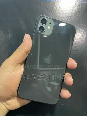 Apple iPhone 11 (Used)