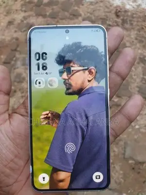 Samsung Galaxy S23 (Used)