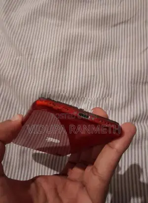 Apple iPhone SE 2 (Used)