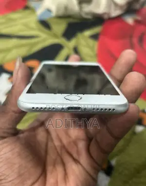 Apple iPhone 7 (Used)