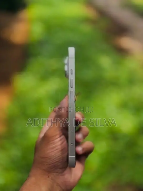 Apple iPhone 14 (Used)