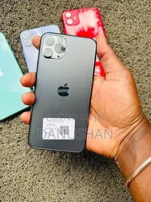 Apple iPhone 11 Pro 256GB (Used)