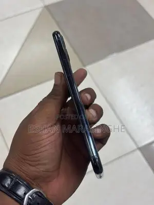 Apple iPhone 11 Pro 256GB (Used)