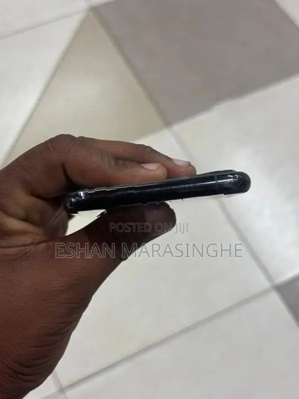 Apple iPhone 11 Pro 256GB (Used)