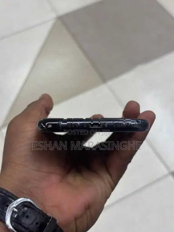 Apple iPhone 11 Pro 256GB (Used)