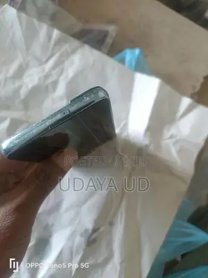 Samsung Galaxy S22 (Used)