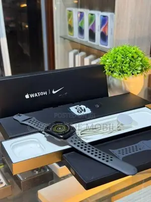 Apple Watch Series 7 45MM Nike Edition