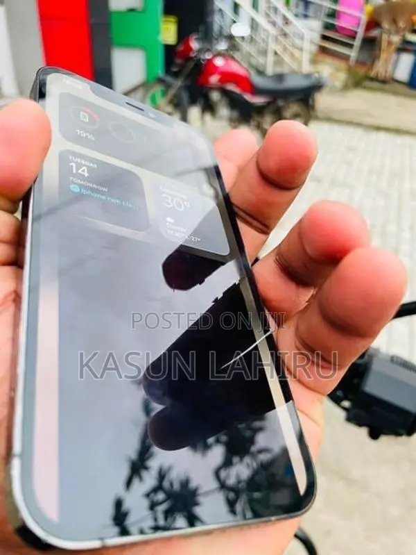Apple iPhone 12 Pro (Used)