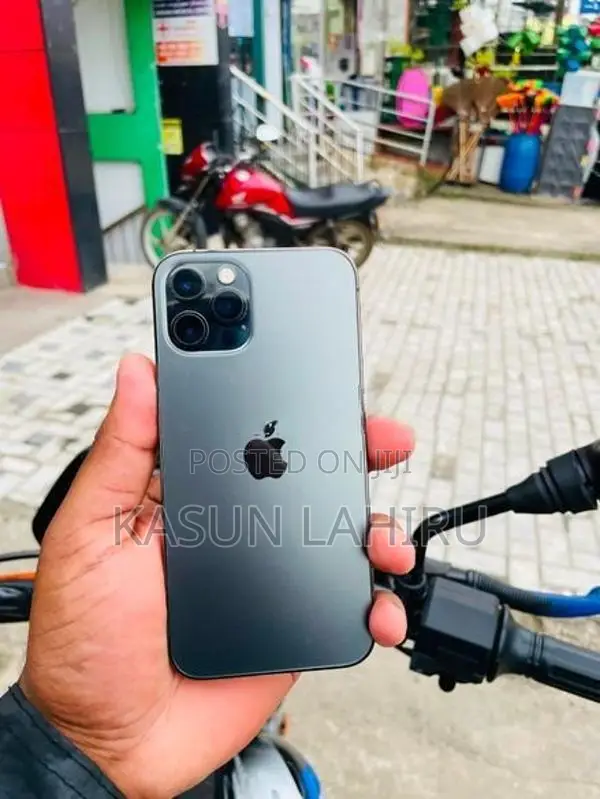 Apple iPhone 12 Pro (Used)