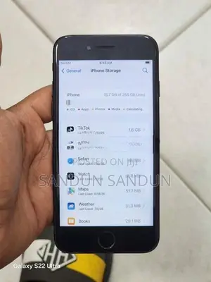 Apple iPhone 7 256GB (Used)