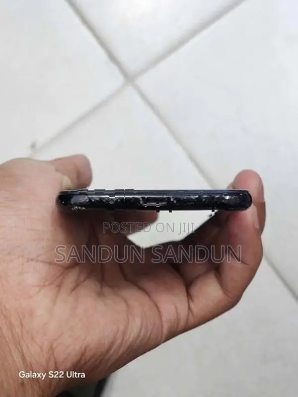 Apple iPhone 7 256GB (Used)