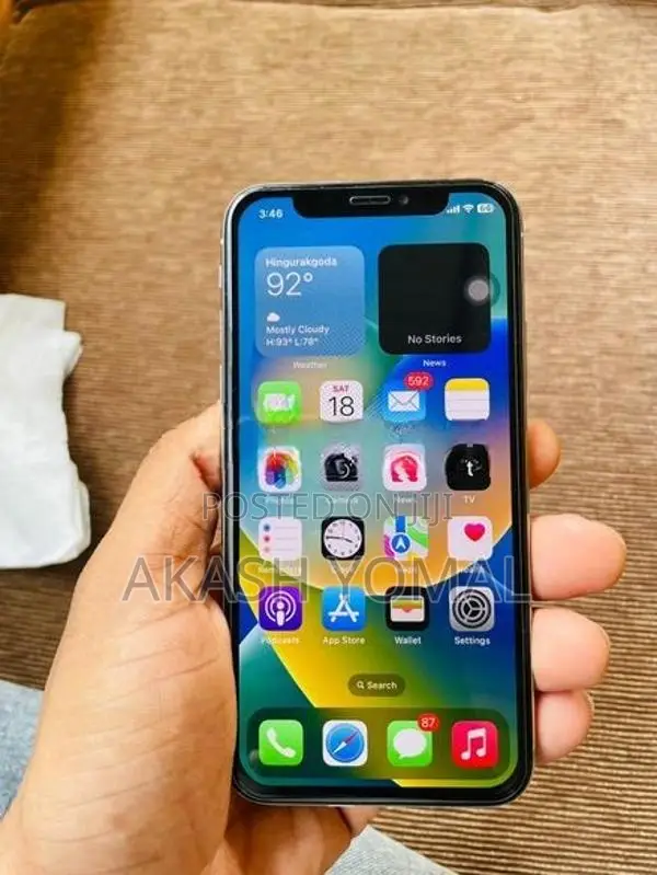 Apple iPhone X (Used)