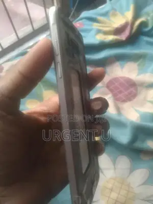 Samsung Galaxy A5 64GB (Used)