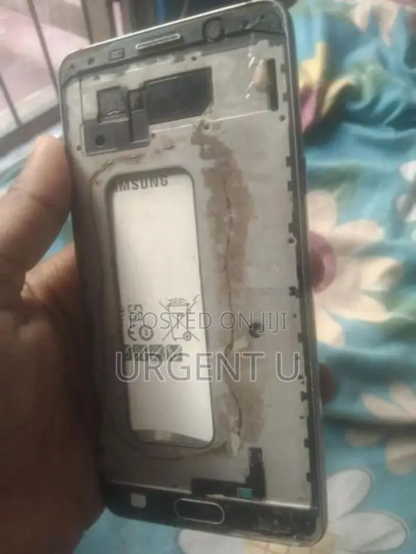 Samsung Galaxy A5 64GB (Used)