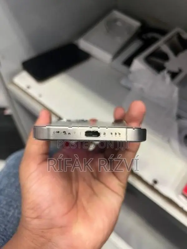 Apple iPhone 15 Pro 128GB (Used)