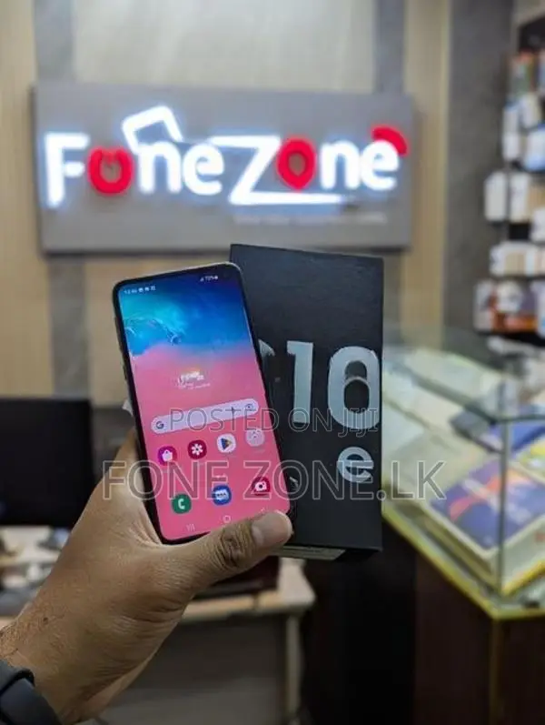 Samsung Galaxy S10e 6GB 128GB (Used)