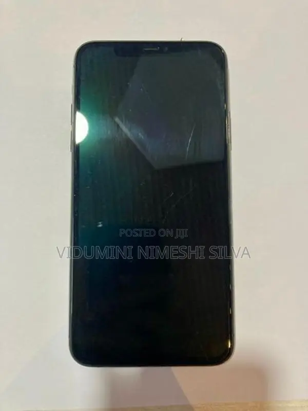 Apple iPhone 11 Pro Max (Used)