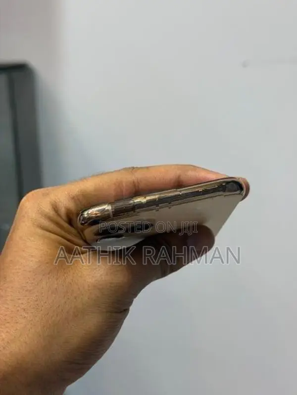 Apple iPhone 11 Pro (Used)