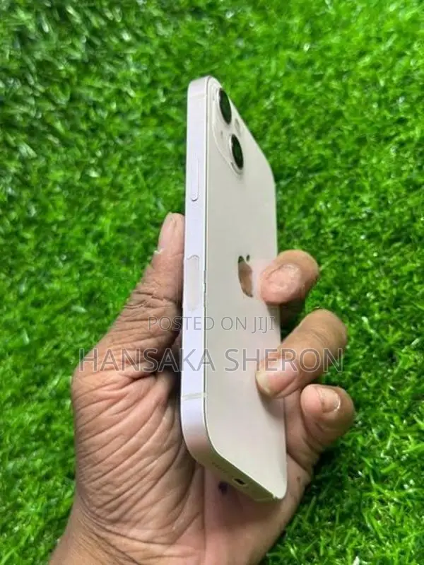 Apple iPhone 13 (Used)