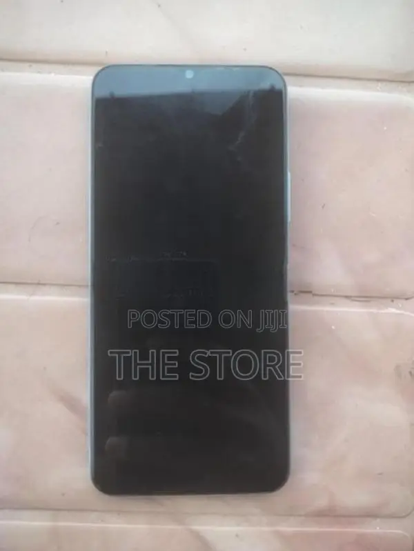 Vivo Y33s (Used)