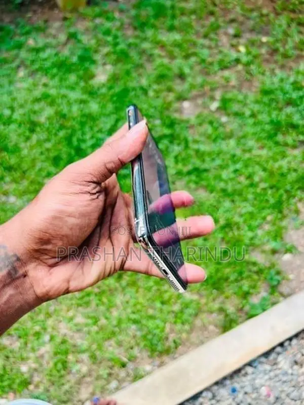 Apple iPhone XS Max (Used)