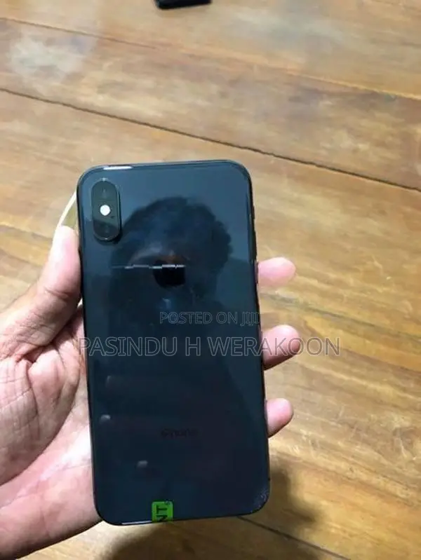 Apple iPhone XS (Used)
