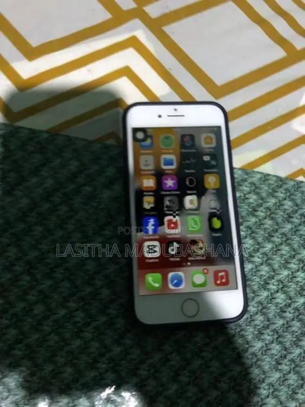 Apple iPhone 7 (Used)