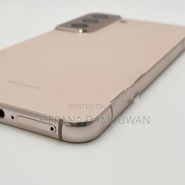 Samsung Galaxy S22 (Used)