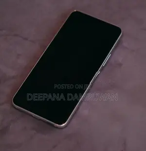 Samsung Galaxy S22 (Used)