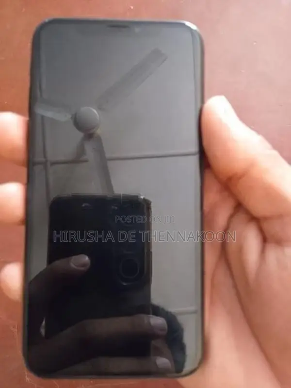 Apple iPhone XS (Used)