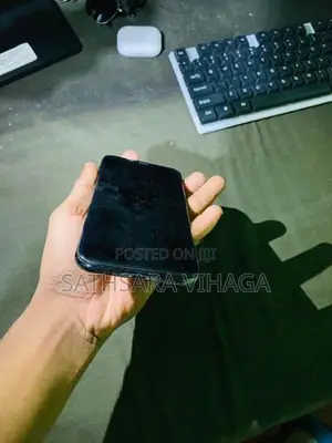 Apple iPhone X (Used)