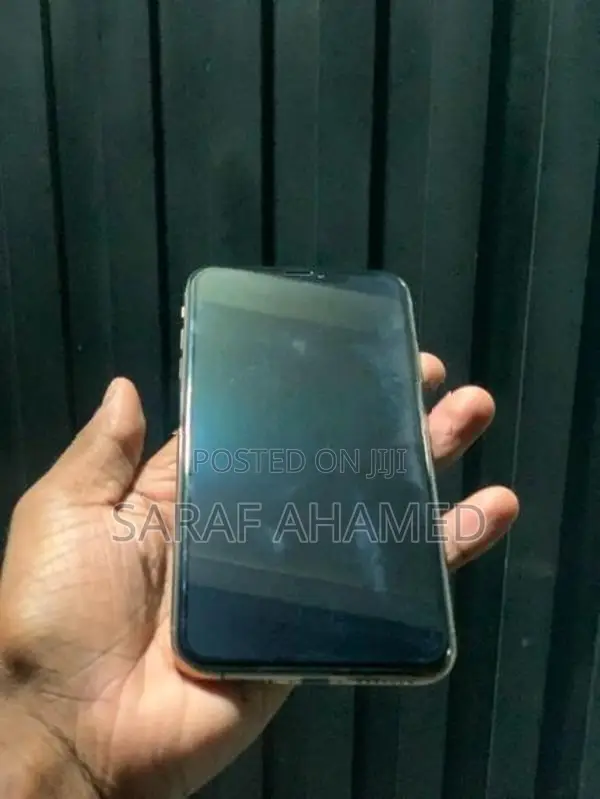 Apple iPhone XS Max (Used)