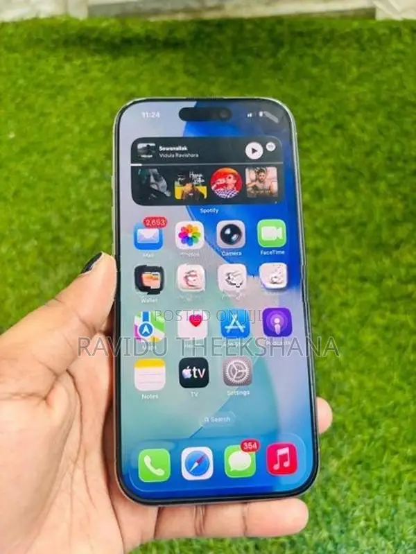 Apple iPhone 16 Pro (Used)
