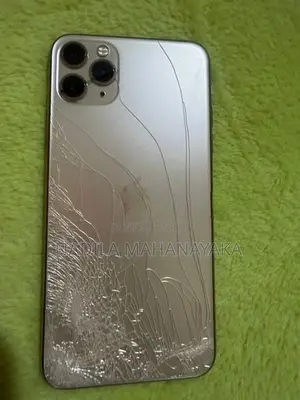 Apple iPhone 11 Pro Max (Used)