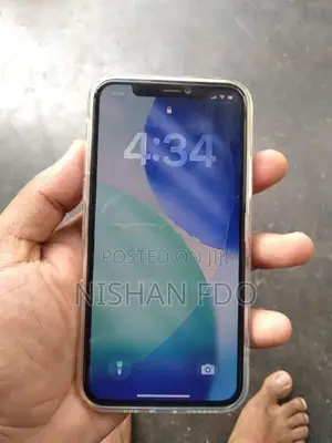 Apple iPhone 11 Pro i phone 256gb (Used)