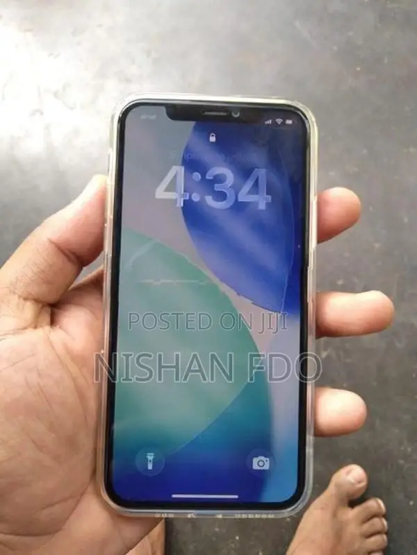 Apple iPhone 11 Pro i phone 256gb (Used)
