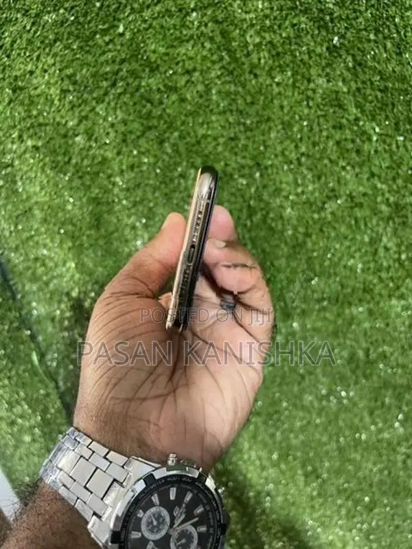 Apple iPhone XS 512GB (Used)