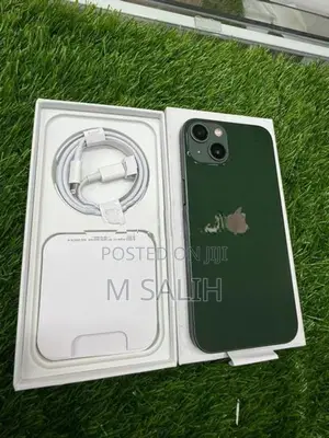 Apple iPhone 13 (Used)