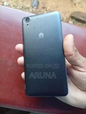 Huawei Y6 (Used)