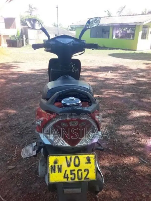TVS Scooty Streak 2010 Motorbike (Used)