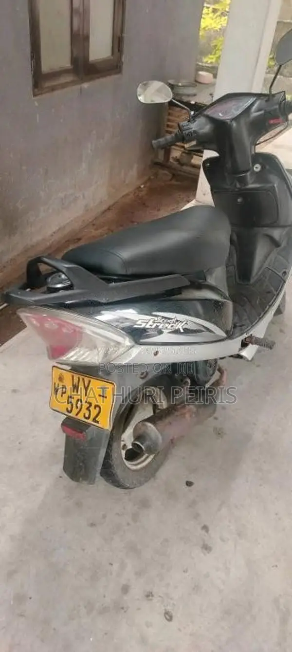 TVS Scooty Streak 2011 Motorbike (Used)