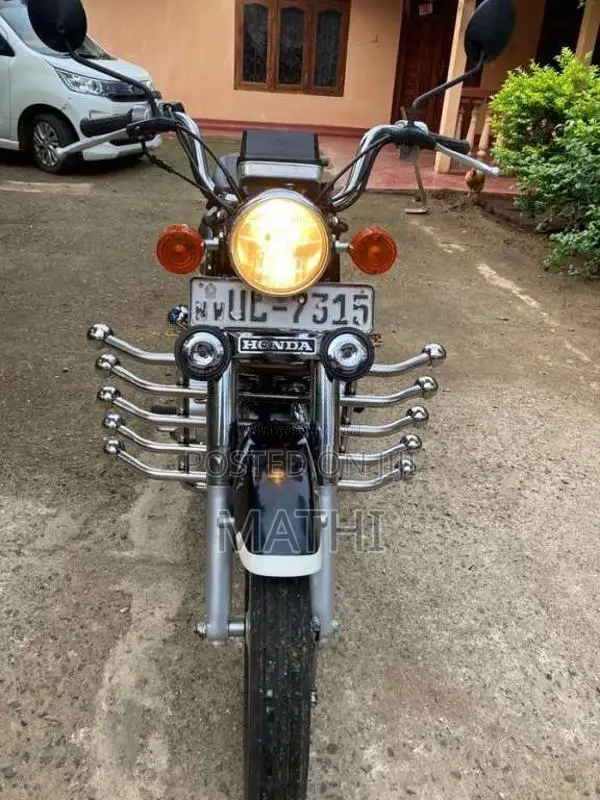 Honda CD125 2008 Motorbike (Used)