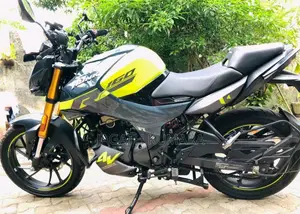 Hero Hunk 2025 Motorbike (Used)