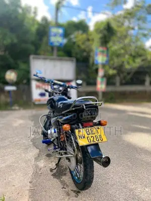 Bajaj CT-100 2017 Motorbike (Used)
