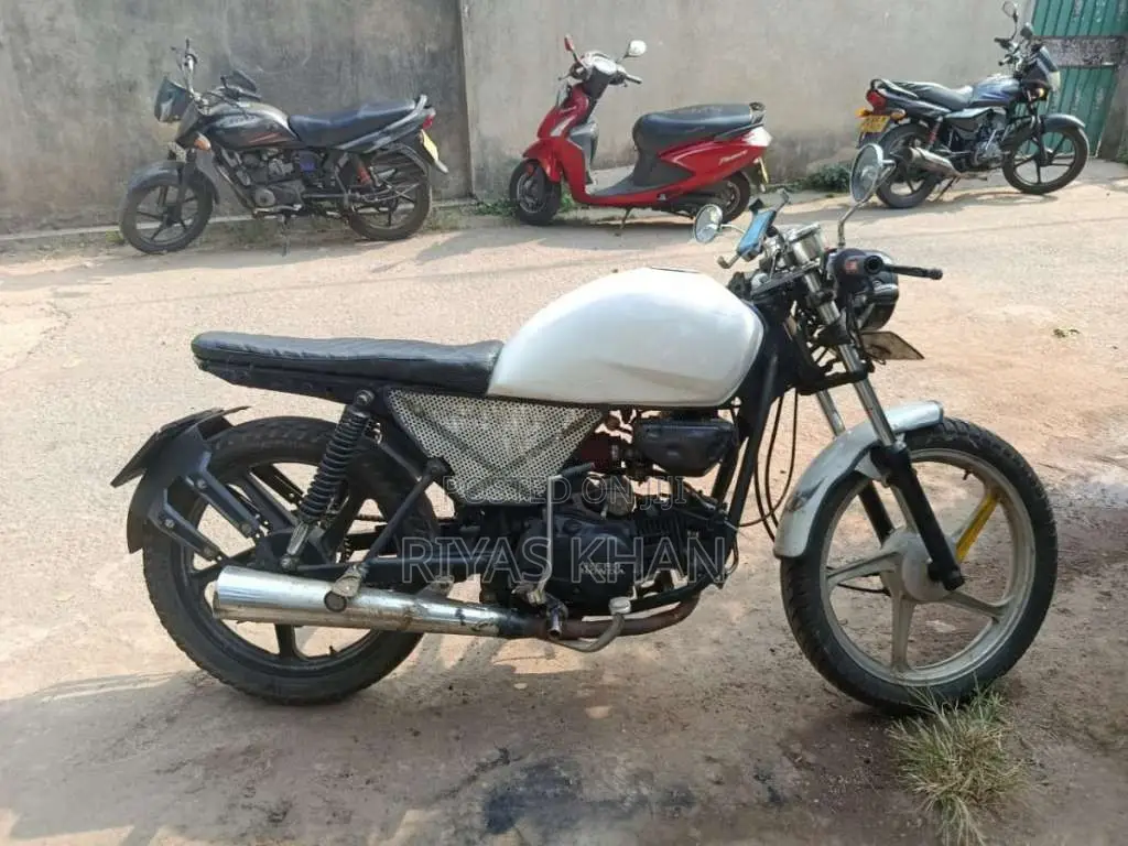 Hero Splendor 2011 Motorbike (Used)