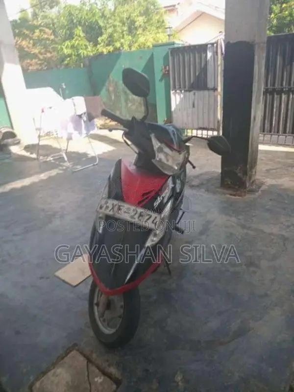 TVS Scooty Streak 2012 Motorbike (Used)