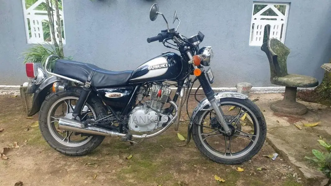 Suzuki GN125 2010 Motorbike (Used)
