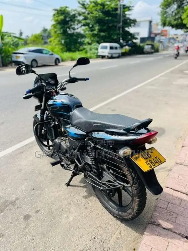 Bajaj Discover 135 2008 Motorbike (Used)